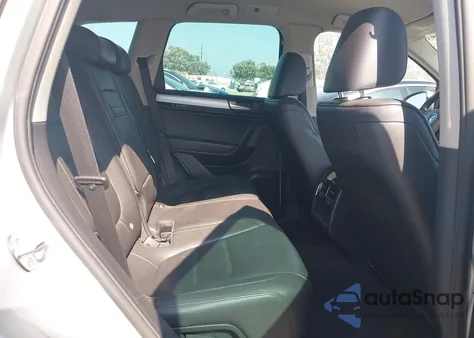 2013 Volkswagen Touareg Vr6 Sport from USA, damaged, VIN WVGEF9BP3DD003679